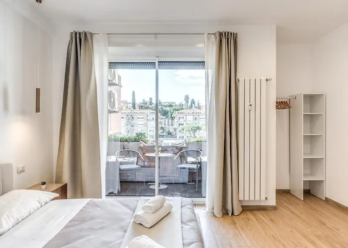 St Peter Boutique Roma